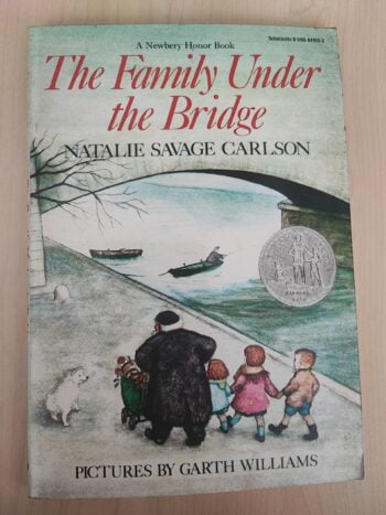 The Family Under the Bridge - Natalie Savage Carlson